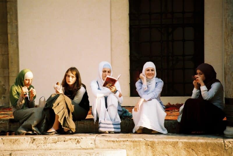 Scrittrici algerine al Salone del Libro di Algeri Scrittrici algerine