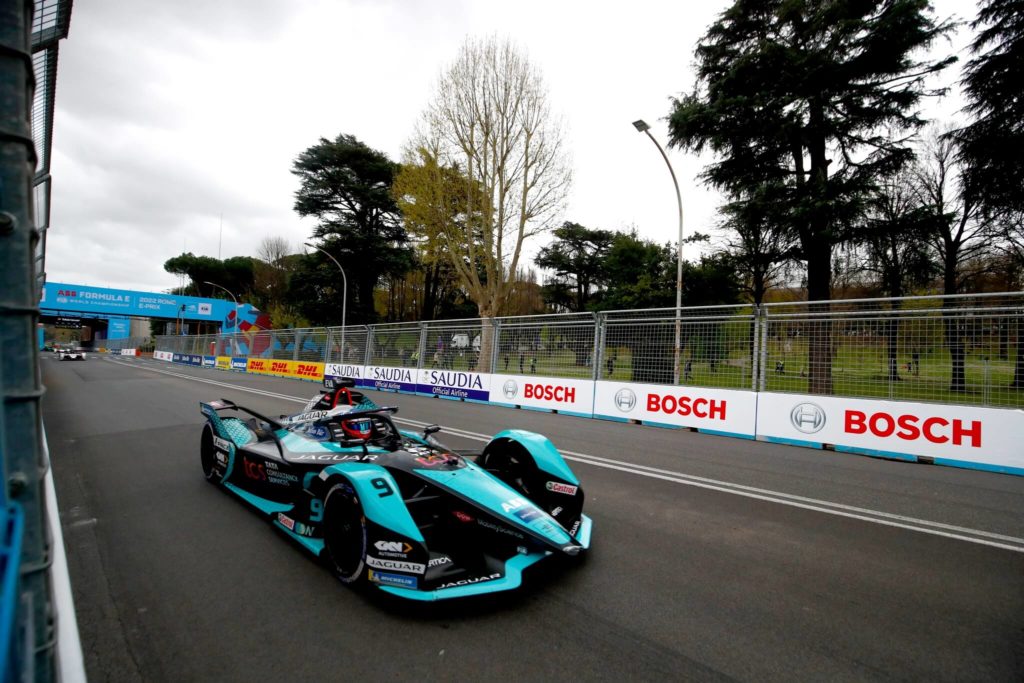 Formula E, Roma: bis per Mitch Evans che vince il secondo giro con la sua Jaguar
