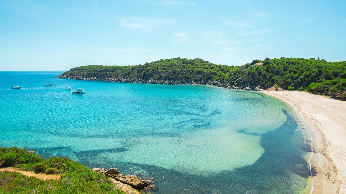 Noleggio barche isola d’Elba: il modo migliore per scoprire l’arcipelago toscano