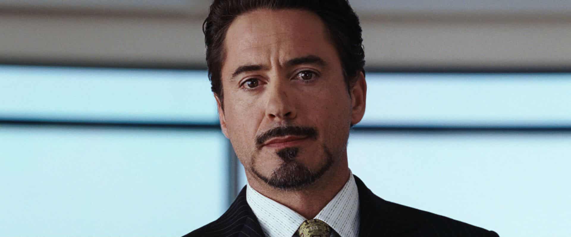 Robert Downey Jr: la leggenda della Marvel compie 56 anni Copyright https://www.1977magazine.com/dal-brat-pack-ad-avengers-5-facce-di-robert-downey-jr/