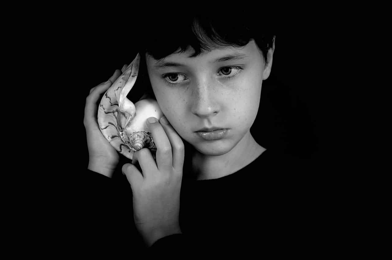 Come capire se si soffre di acufene? Ecco le principali cause e sintomi acufene
