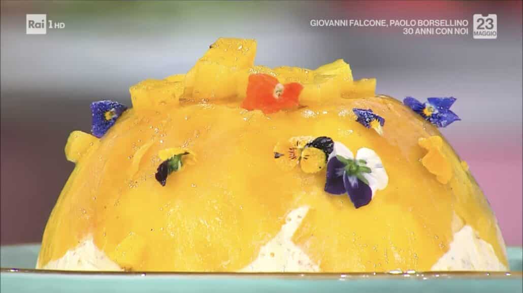 La torta all’ananas in vetro di Antonella Ricci a “É sempre mezzogiorno”
