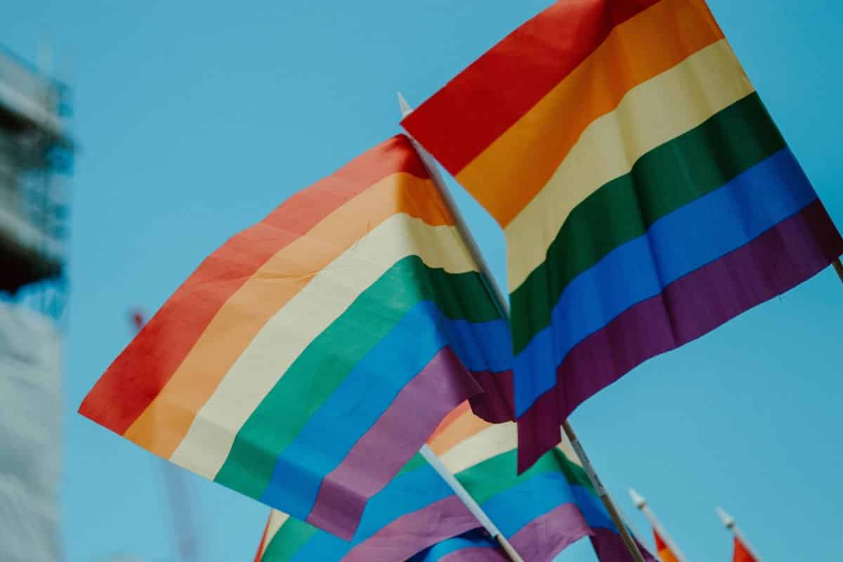 La Chiesa di Scozia approva i matrimoni omosessuali: è una decisione nuova? La Chiesa di Scozia