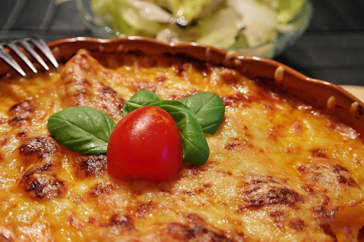 I piatti italiani preferiti dagli stranieri: la classifica dei più apprezzati pizza