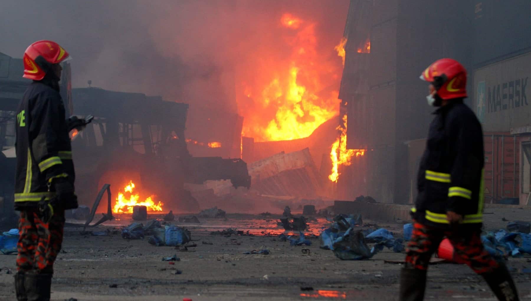 Bangladesh: esplosione in deposito container, almeno 40 morti