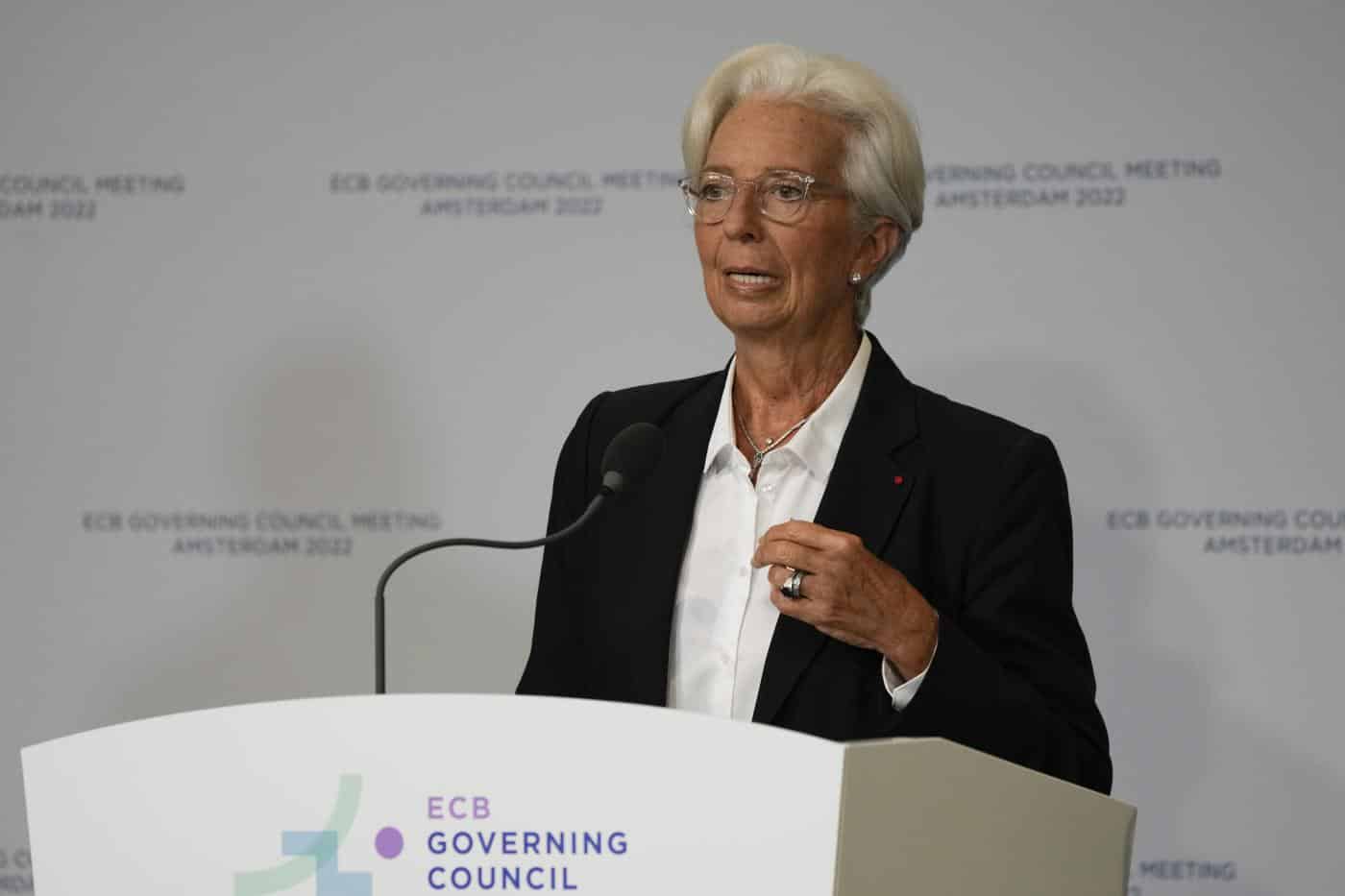 Per la prima volta in 10 anni la BCE alza i tassi d’interesse contro l’inflazione