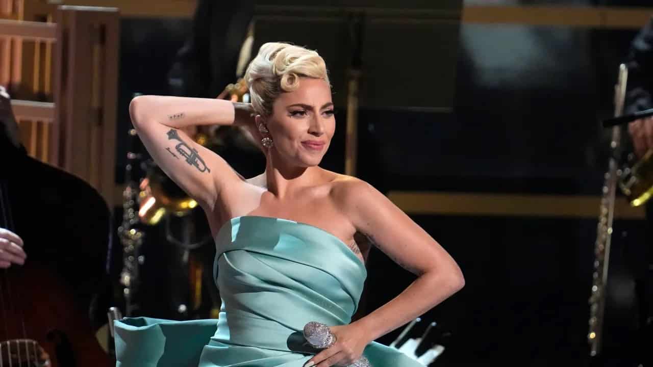 Lady Gaga, l’esibizione sul Lago di Como per le nozze di un magnate inglese Lady Gaga sul Lago di Como Photo Credits Zazoom