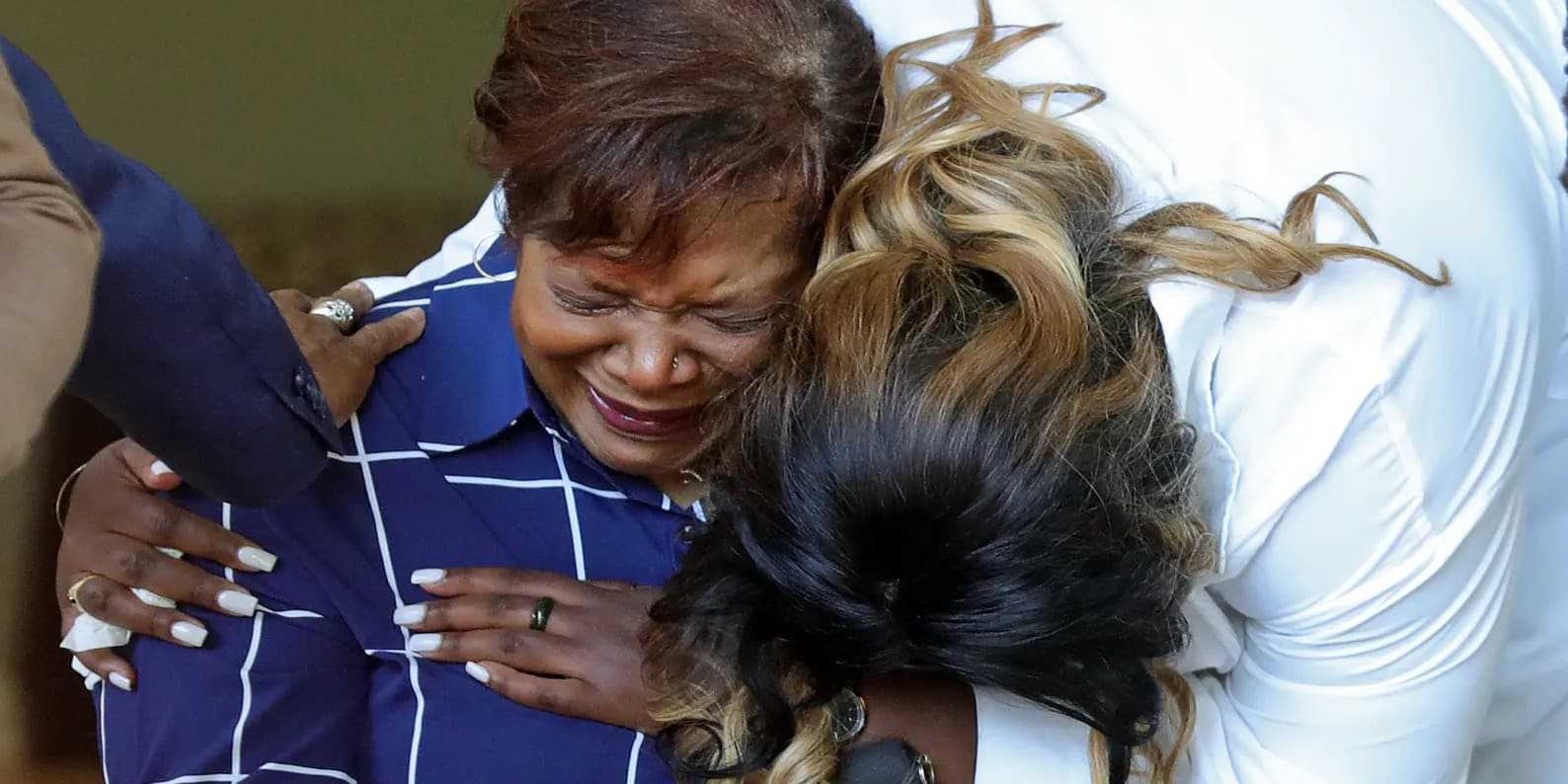 USA: Polizia uccide un afroamericano disarmato usa polizia afroamericano