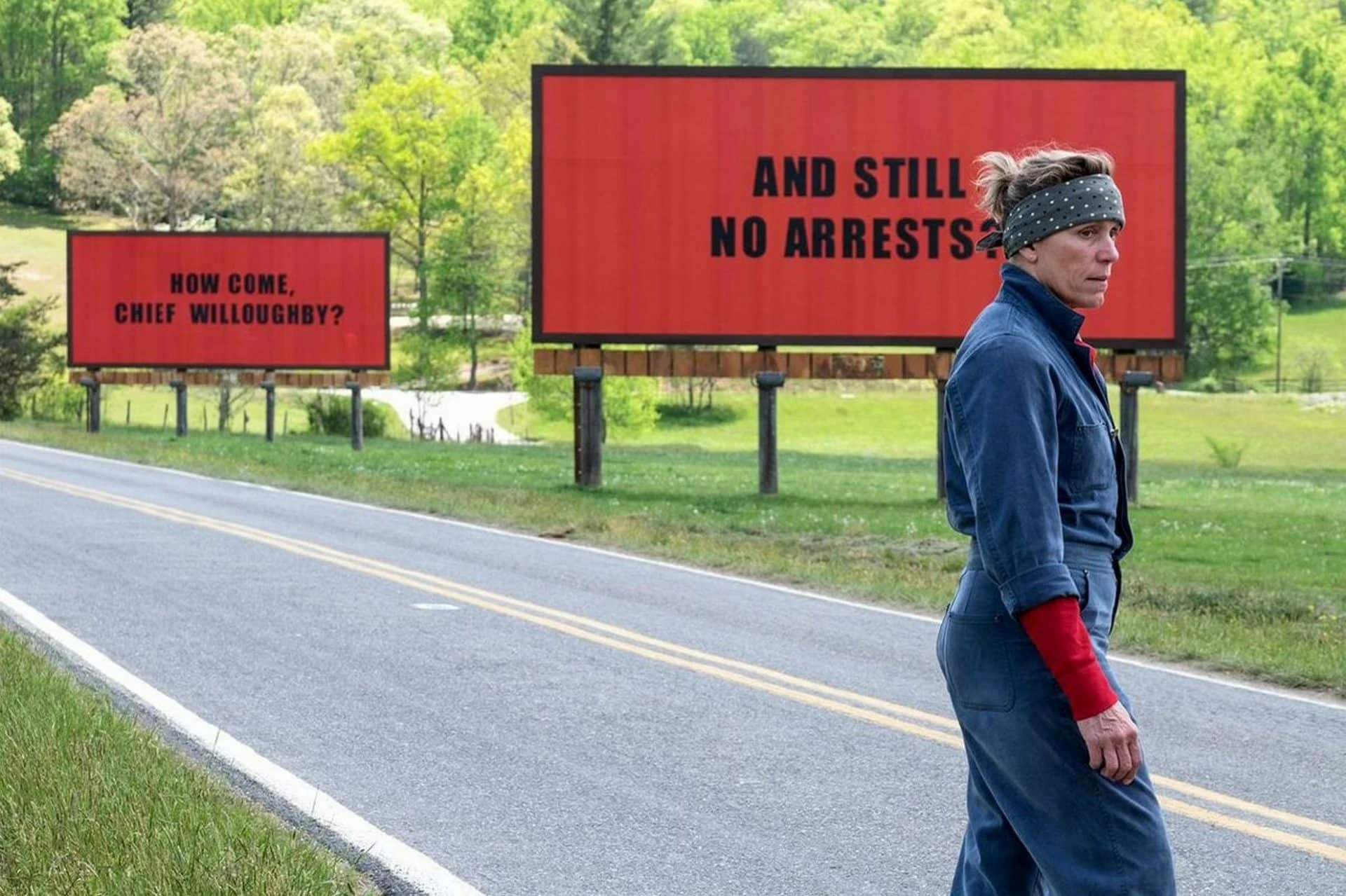 “Tre manifesti a Ebbing, Missouri”: stasera in TV Frances McDorman reclama giustizia a gran voce "Tre manifesti a Ebbing, Missouri" - Photo Credits: Cinematographe.it