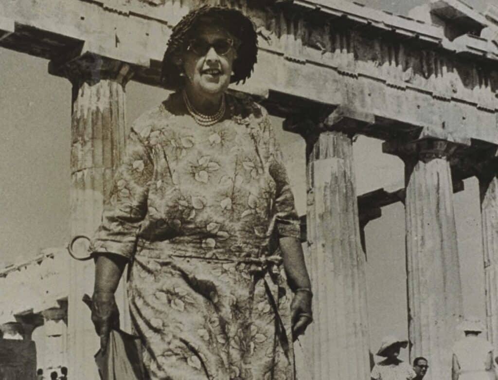 Agatha Christie archeologia photo credits wikipedia