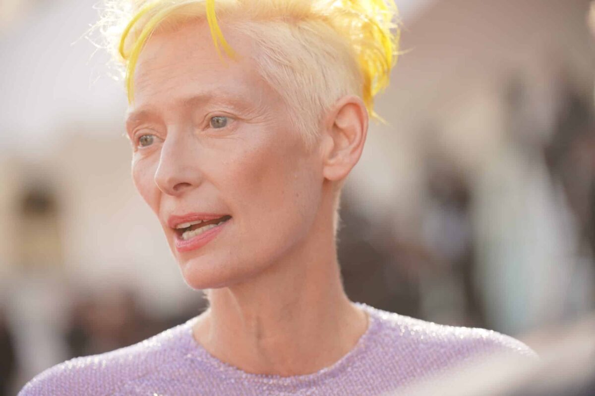 Il red carpet di Venezia 79: i look più belli (e non) della settima serata