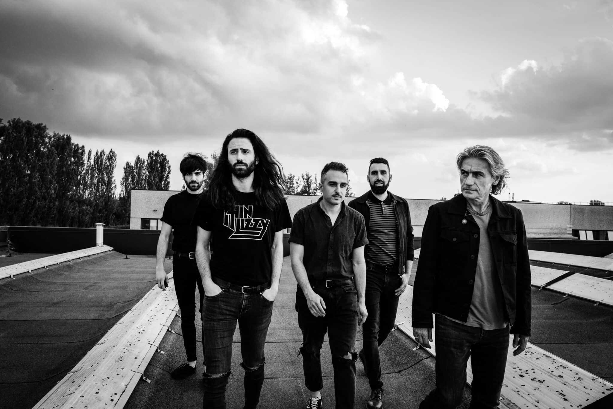 Fast Animals And Slow Kids, nel nuovo singolo “Il Tempo È Una Bugia” la collaborazione con Luciano Ligabue Fast Animals and slow kids e Luciano Ligabue - Ph © Jarno Jotti
