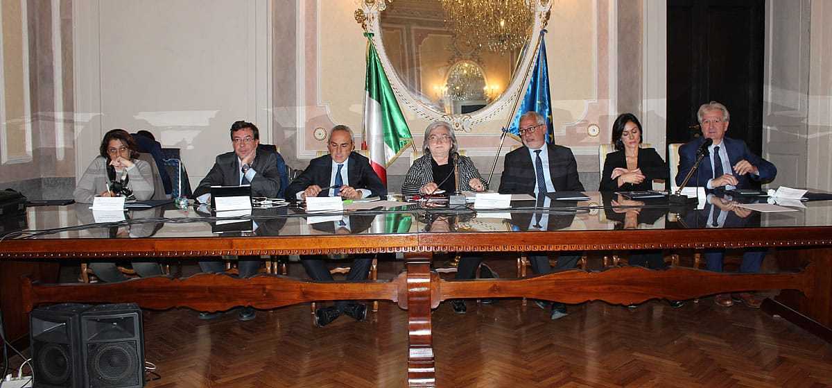Meloni: “Presidenzialismo? Con una bicamerale”, Letta mette in guardia meloni presidenzialismo