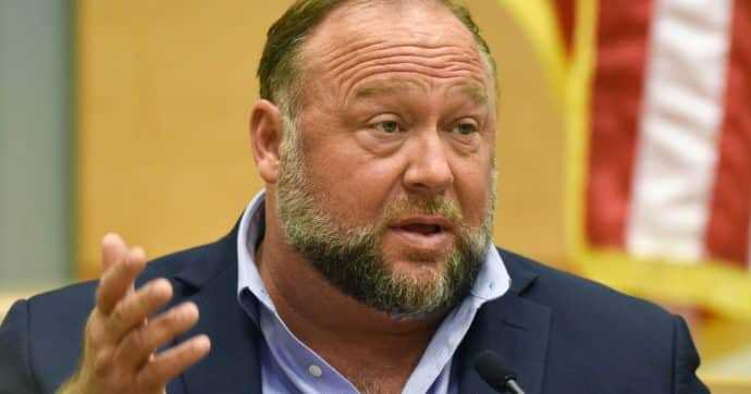 Alex Jones -Photo Credits: ilfattoquotidiano.it