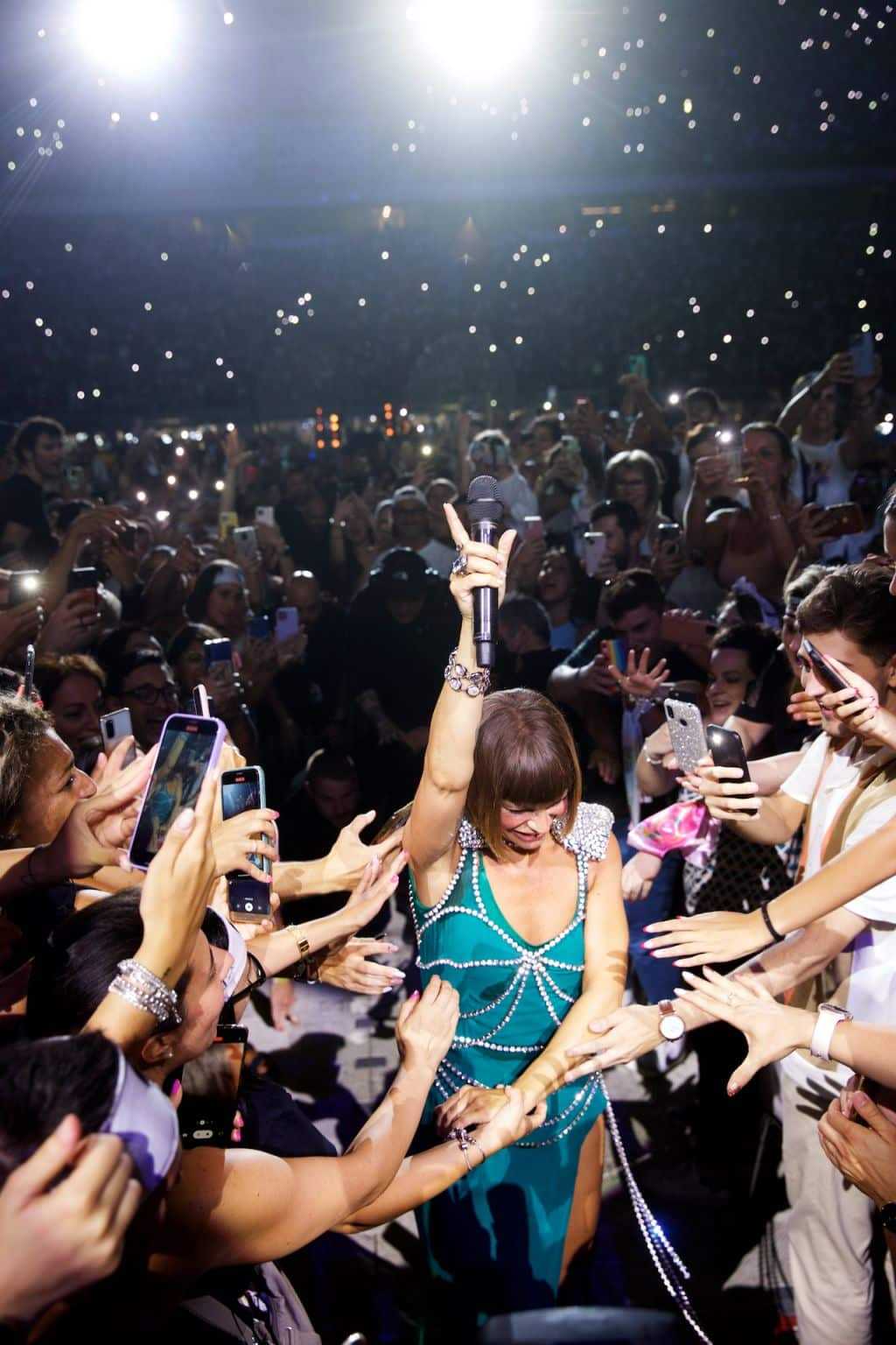 Alessandra Amoroso torna dal 26 novembre con ”Tutto accade tour”