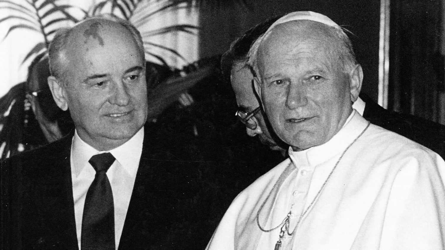 Giovanni Paolo II e Gorbaciov, l’incontro in Vaticano
