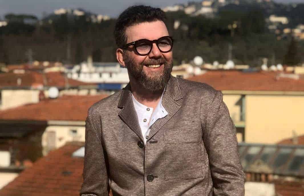 Paolo Vallesi, chi è l’ex moglie Cinzia: “Mi imposero di nasconderla per far breccia nel cuore delle ragazzine” Paolo Vallesi