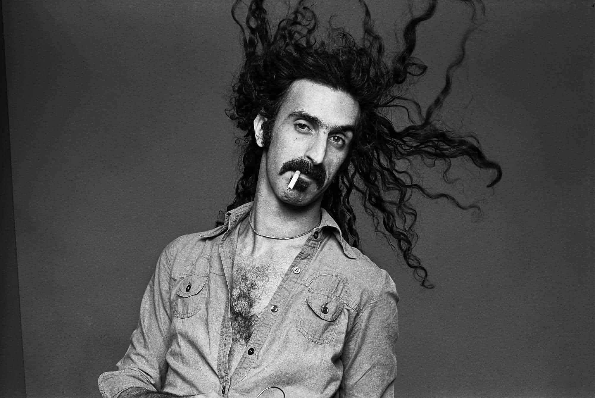 Frank Zappa, il geniale chitarrista ci lasciò il 4 Dicembre del 1993