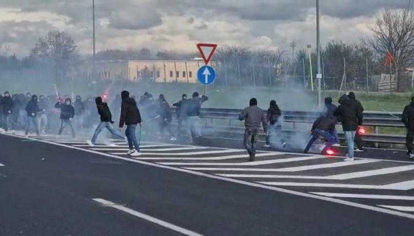 Scontri ultras sull’A1, daspo per 9 tifosi