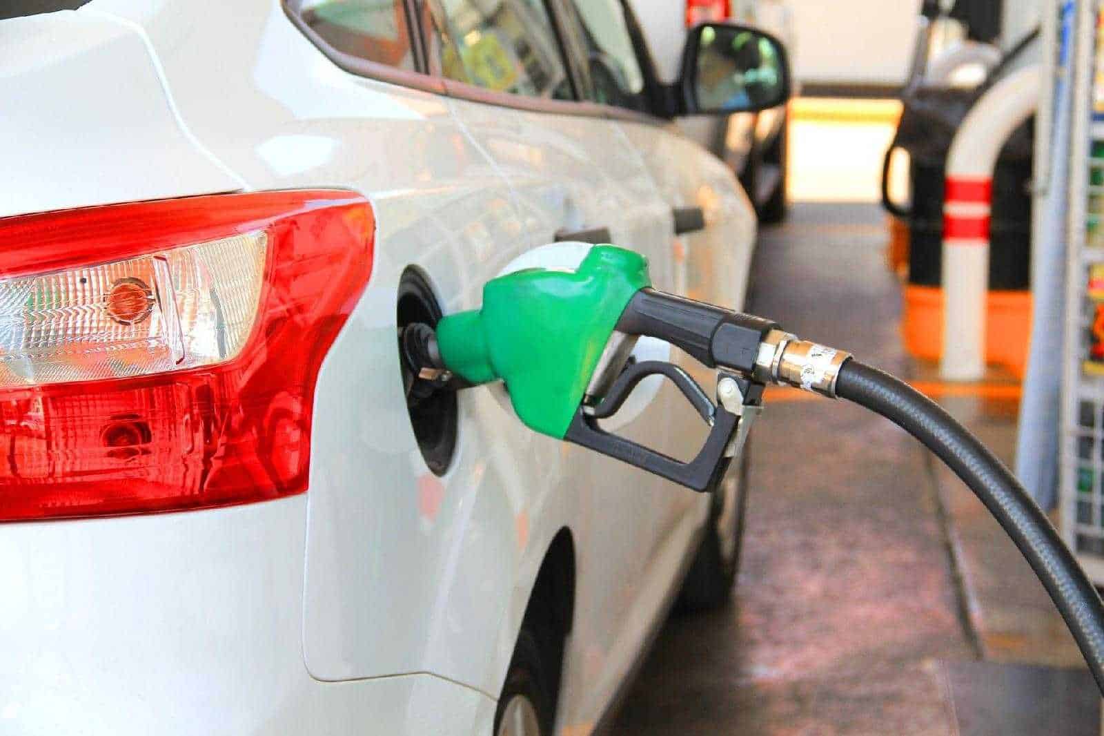 Sciopero benzinai revocato: “A favore degli automobilisti, non del governo”