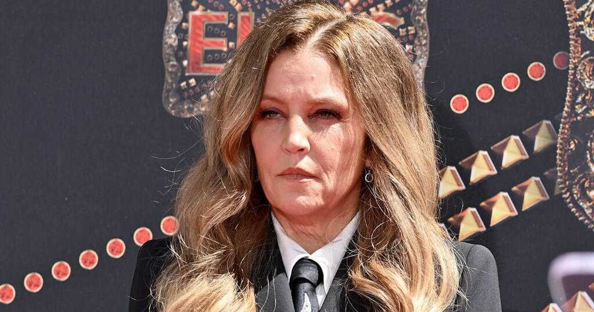 È morta Lisa Marie Presley, l’unica figlia di Elvis