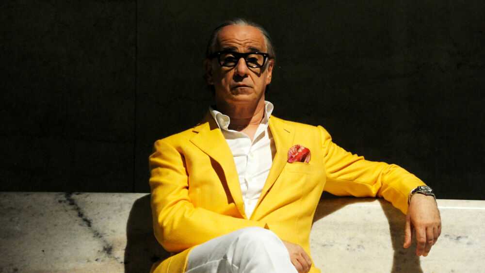 “La Grande Bellezza” è un film viaggio nell’anima di Roma Toni Servillo nei panni di Jepp Gambardella in una scena de "La grande bellezza".