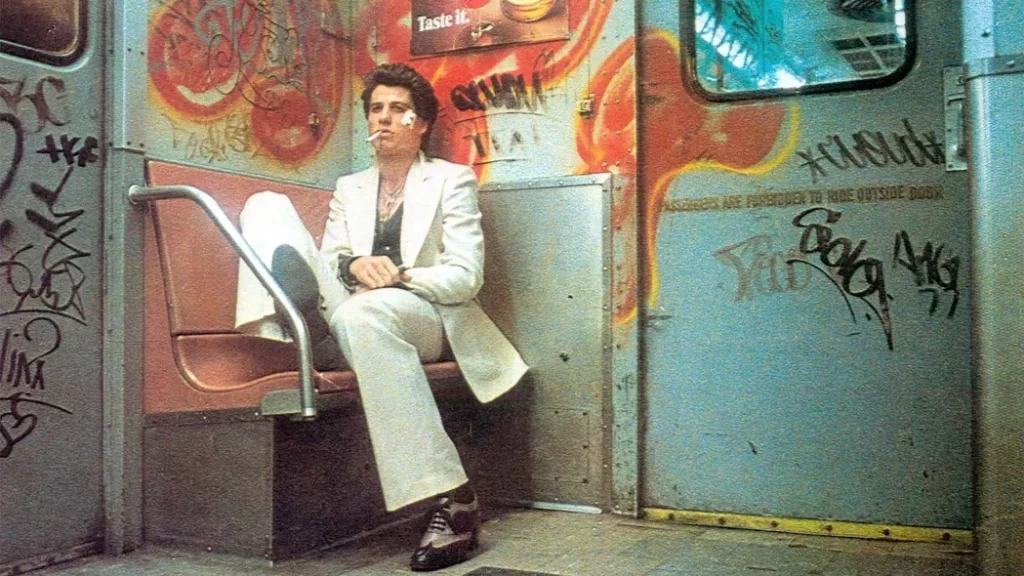 Fotogramma di John Travolta in "La febbre del sabato sera". Photo Credits: Wired Italia