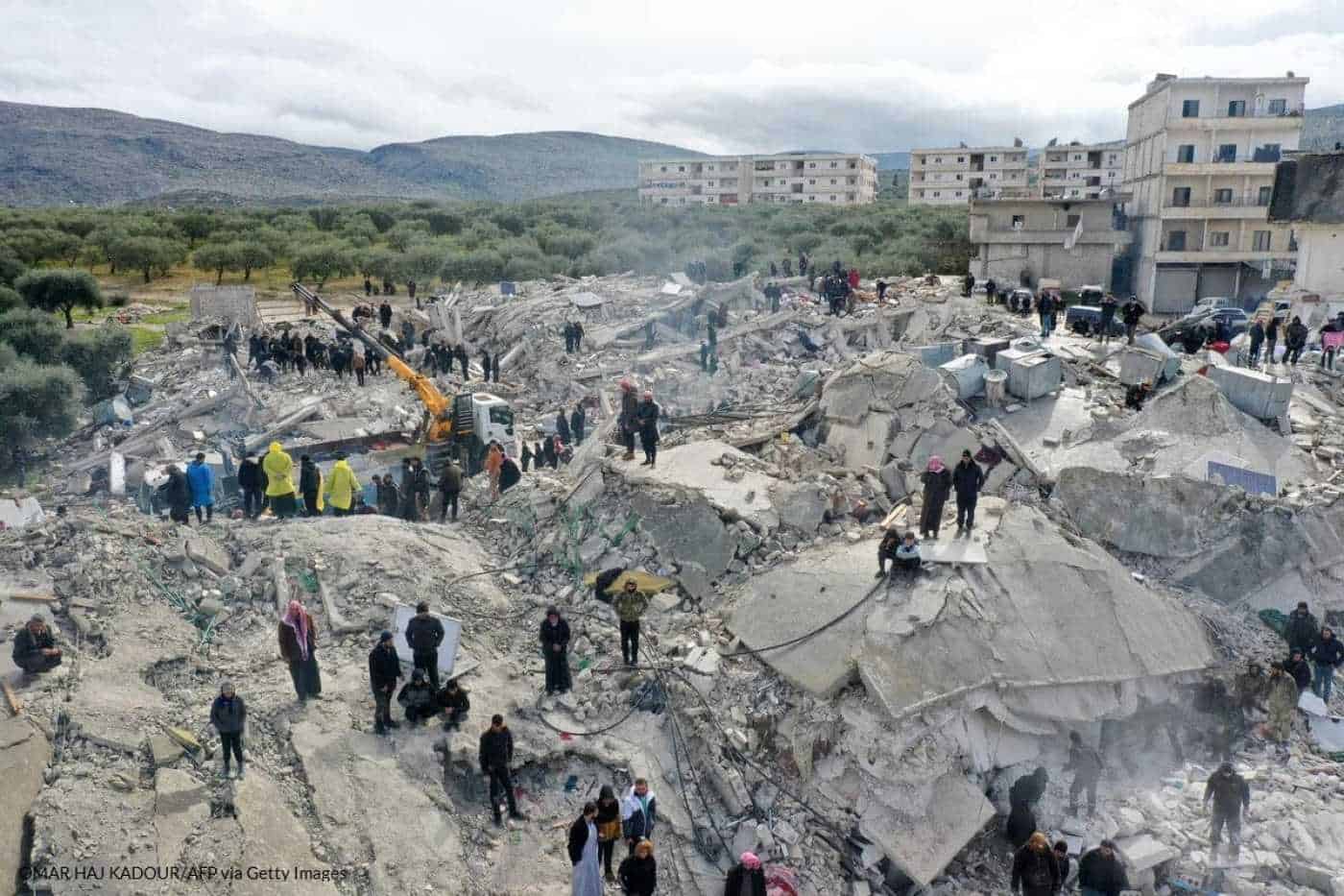 Salgono a oltre 4300 i morti per il terremoto in Turchia e Siria, una tragedia che non si ferma
