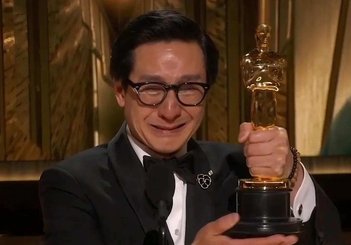 Oscar 2023: Ke Huy Quan di Everything è il miglior attore non protagonista