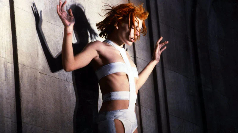 : Milla Jovovich in “Il quinto elemento” (Luc Besson, 1997) – Photo Credits mymovies.it