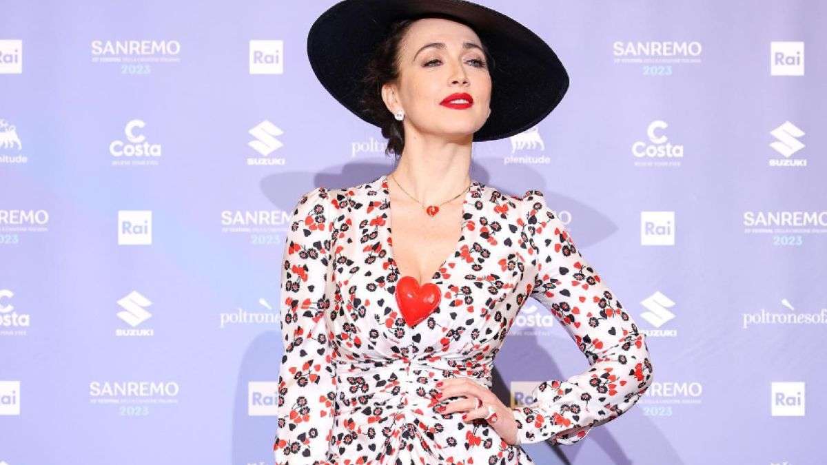Indossare cuori per la primavera: 5 look da tenere in guardaroba