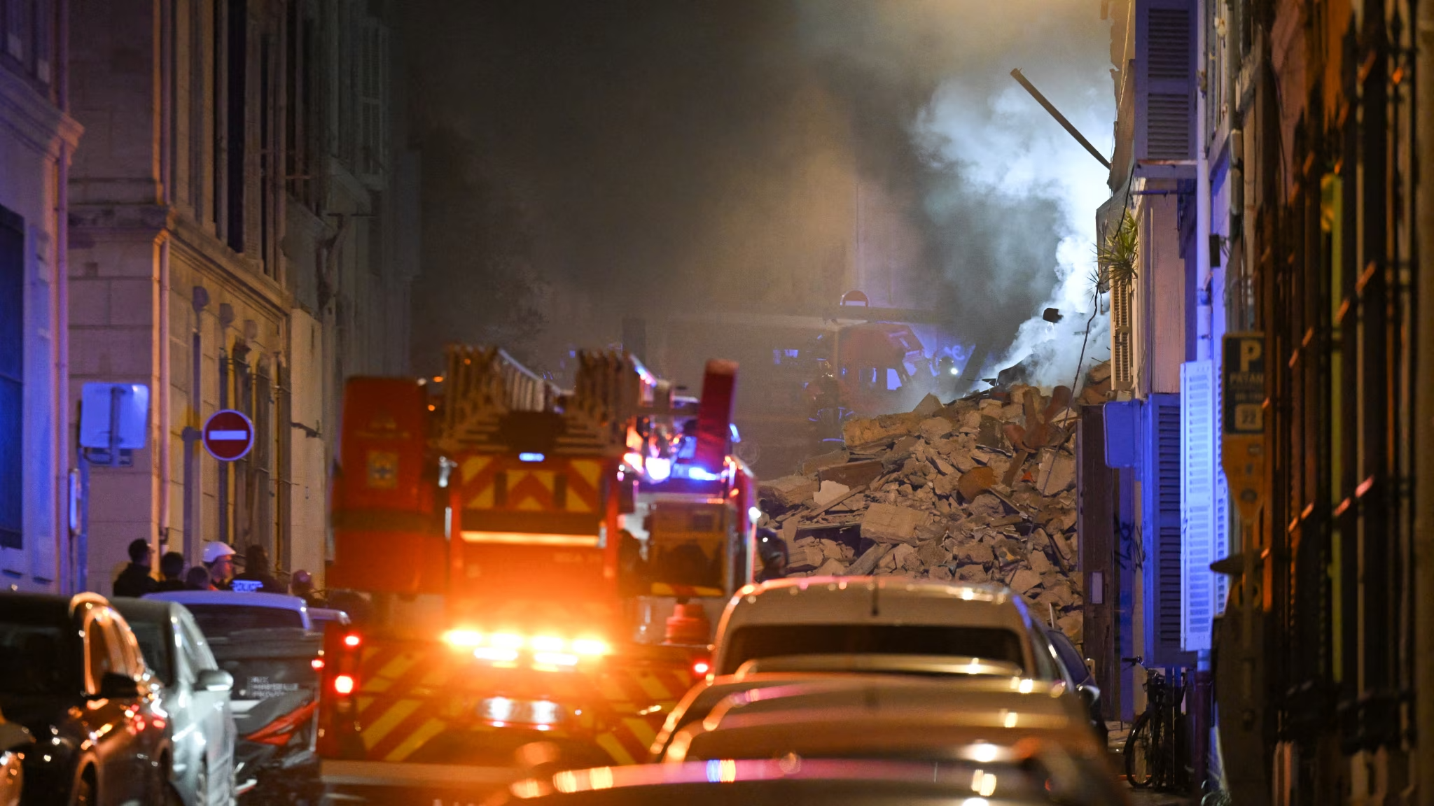 Crolla un condominio di 4 piani in centro a Marsiglia