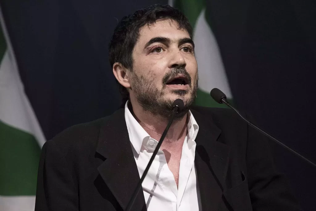 Striscia La Notizia, la "carta" legale di Fratoianni