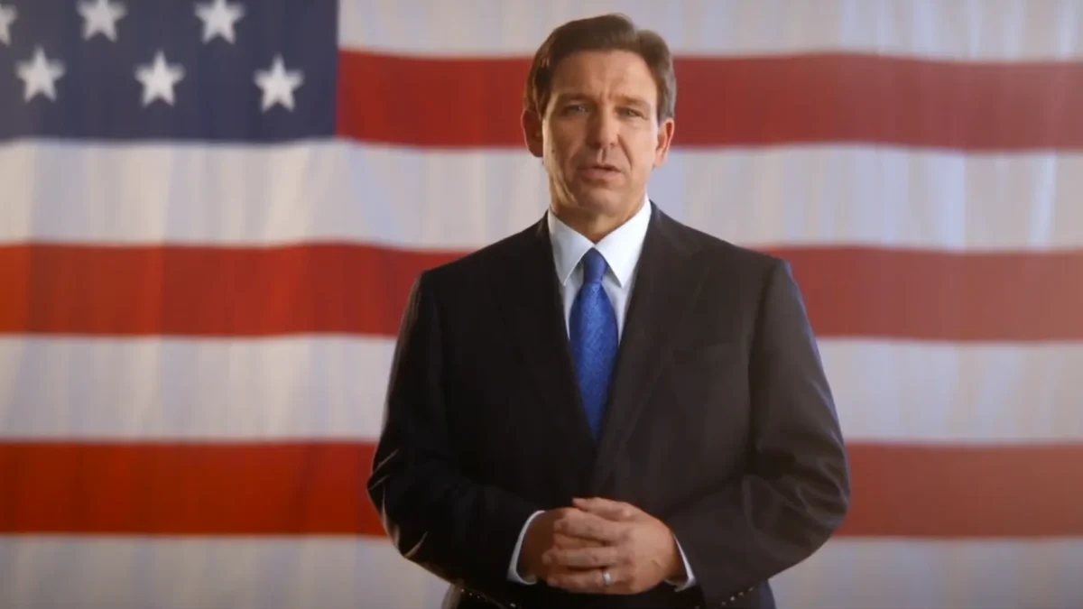 Usa 2024, il governatore della Florida Ron DeSantis si candida ma Twitter gli fa fare flop