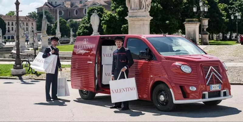 Valentino Chez Vous: quando la maison di moda consegna a domicilio Valentino Chez Vous