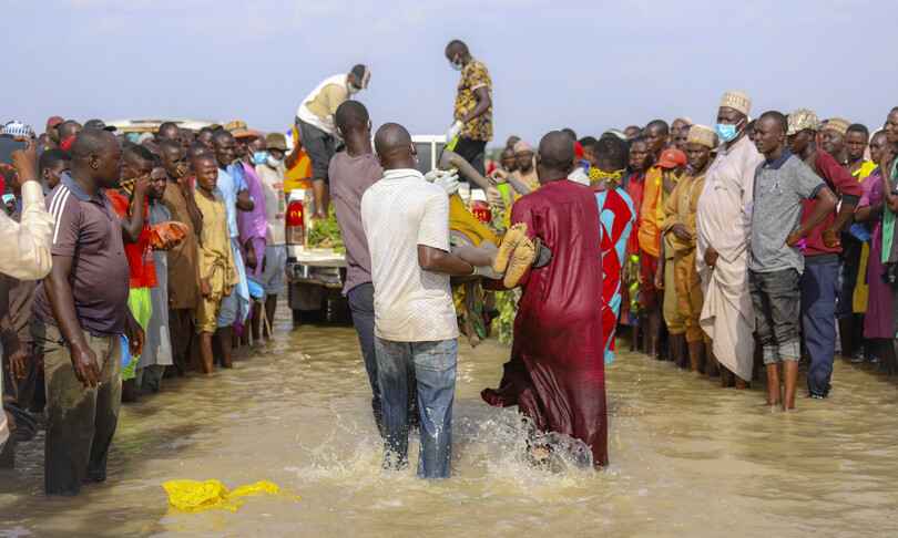 Naufragio in Nigeria, oltre 100 morti