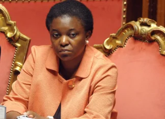 Il ministro Calderoli condannato a 7 mesi per le offese a Cècile Kyenge, dopo quasi 10 anni