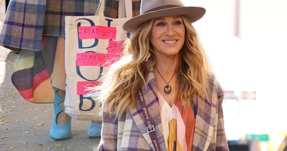 Sarah Jessica Parker è tornata Carrie con il blowout del 1999 (ed è subito Sex and The City!)