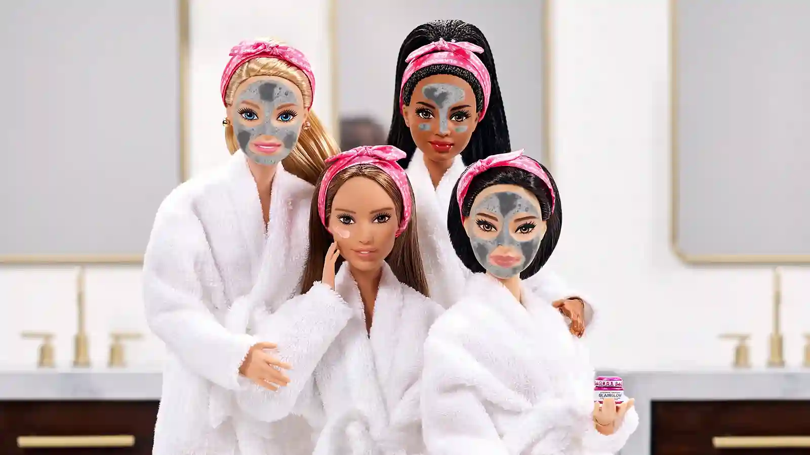 Le Barbie seguivano un protocollo skincare per avere la pelle perfetta: ecco quale