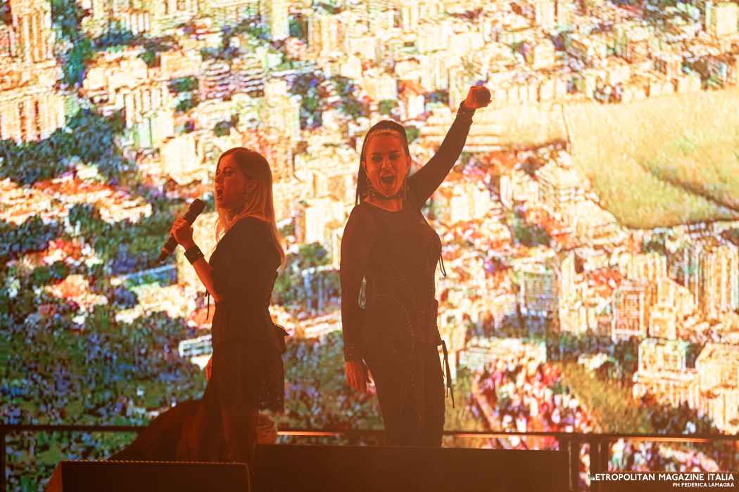 Paola e Chiara illuminano il Noisy Naples Fest all’Arena Flegrea di Napoli