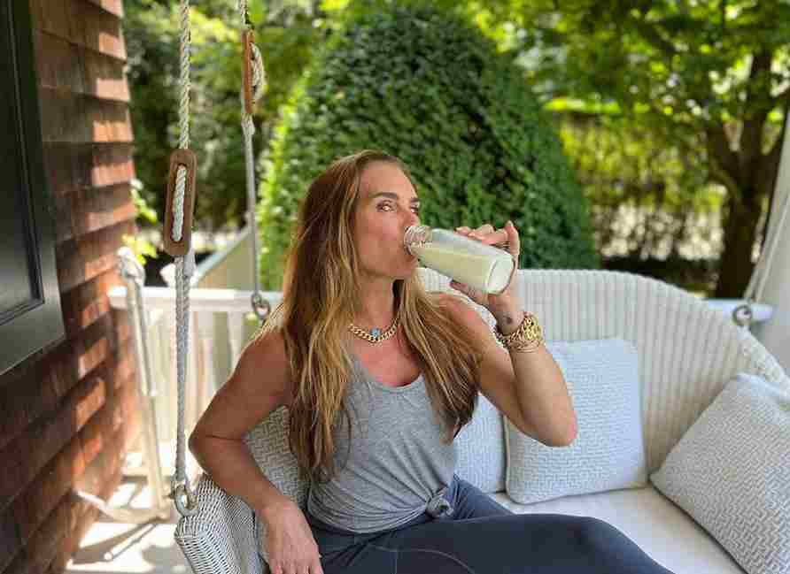 Perché è importante aggiungere prodotti a base di latte nella tua skincare routine?