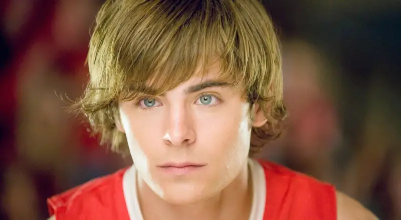 Perché Zac Efron non ha cantato in High School Musical?