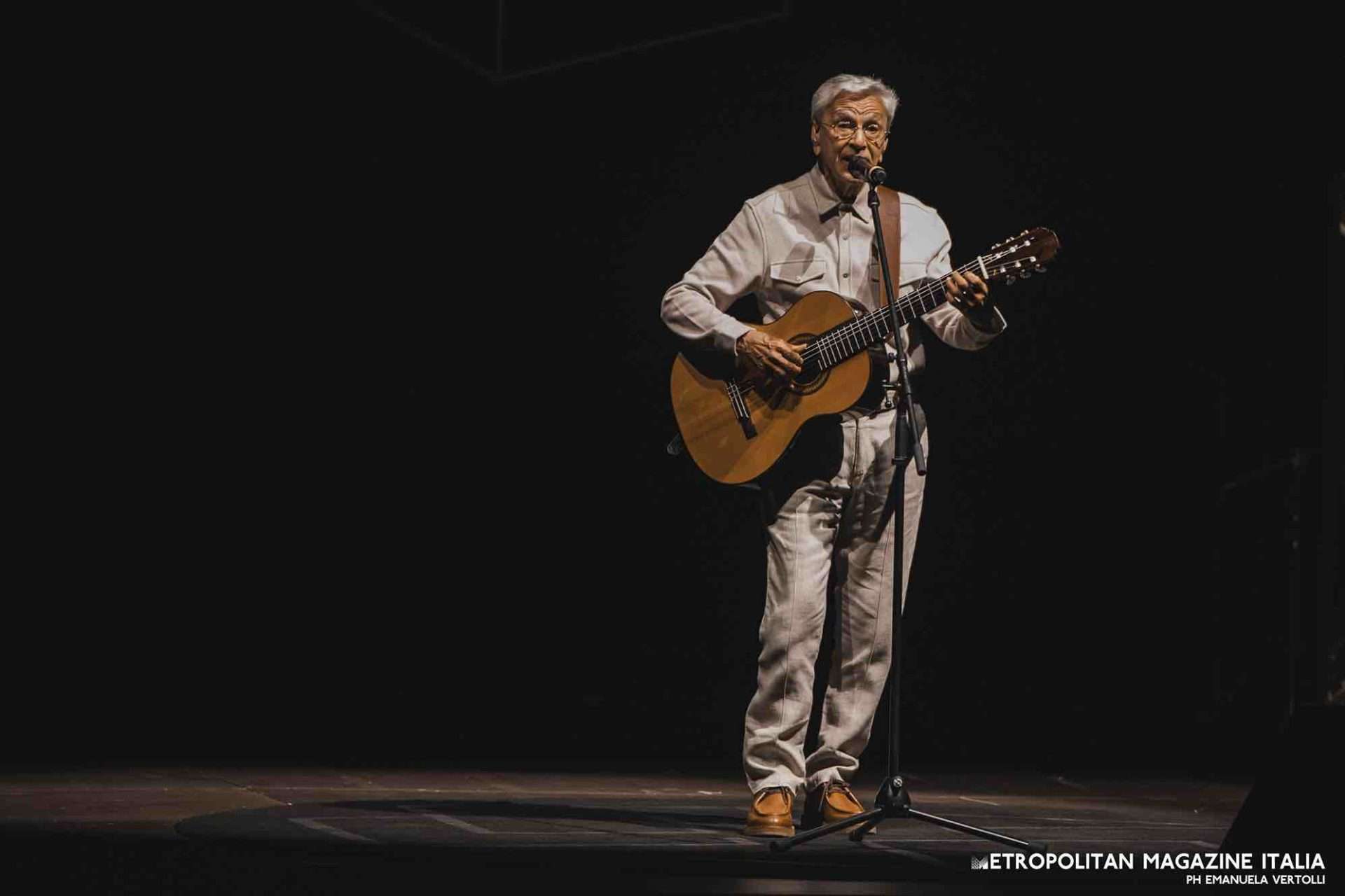 Caetano Veloso, il concerto all’Auditorium parco della musica chiude il Roma Summer Fest (photogallery) Caetano Veloso live Cavea Auditorium Parco Della Musica - Ph © Emanuela Vertolli