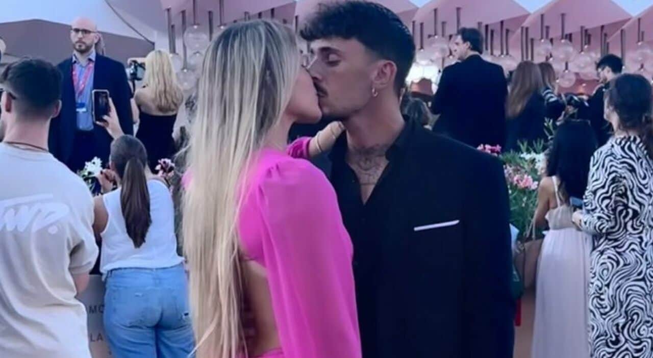 Venezia e il red carpet di Manuel e Isabella: polemiche a go go sulla loro presenza “non sono nessuno”
