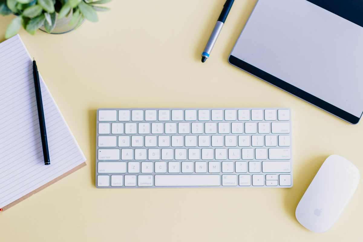 Scrivere una lettera di presentazione con l’intelligenza artificiale: il servizio di CV Facile