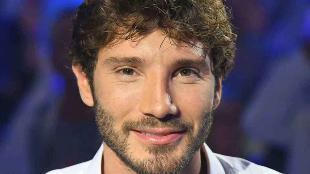 Stefano de martino affari tuoi