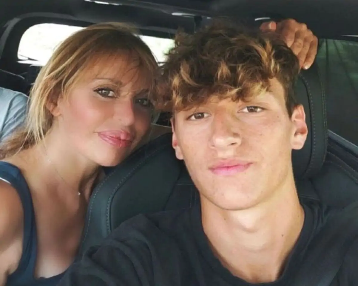 Caterina, Clarissa e Romano, chi sono i figli Alessandra Mussolini: “Ecco perché non hanno il cognome del padre”