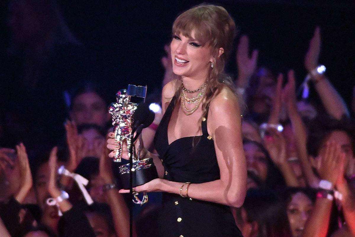 Taylor Swift conquista i VMAs 2023 portando a casa 9 premi taylor Swift Mtv Awards © Yahoo!