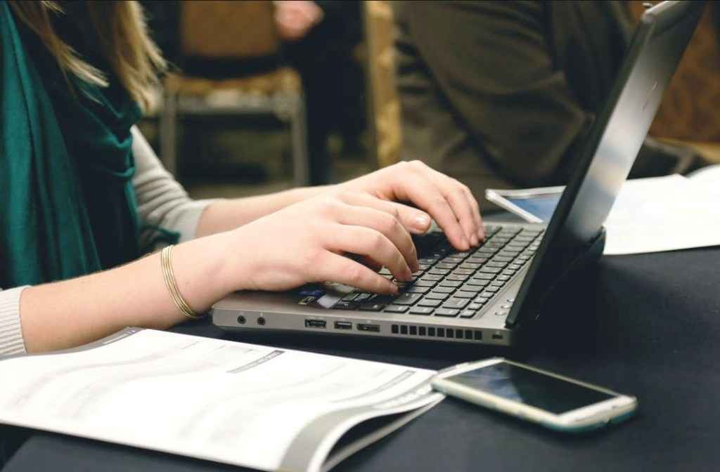 Come AWK-F sta rivoluzionando l’infrastruttura di rete industriale