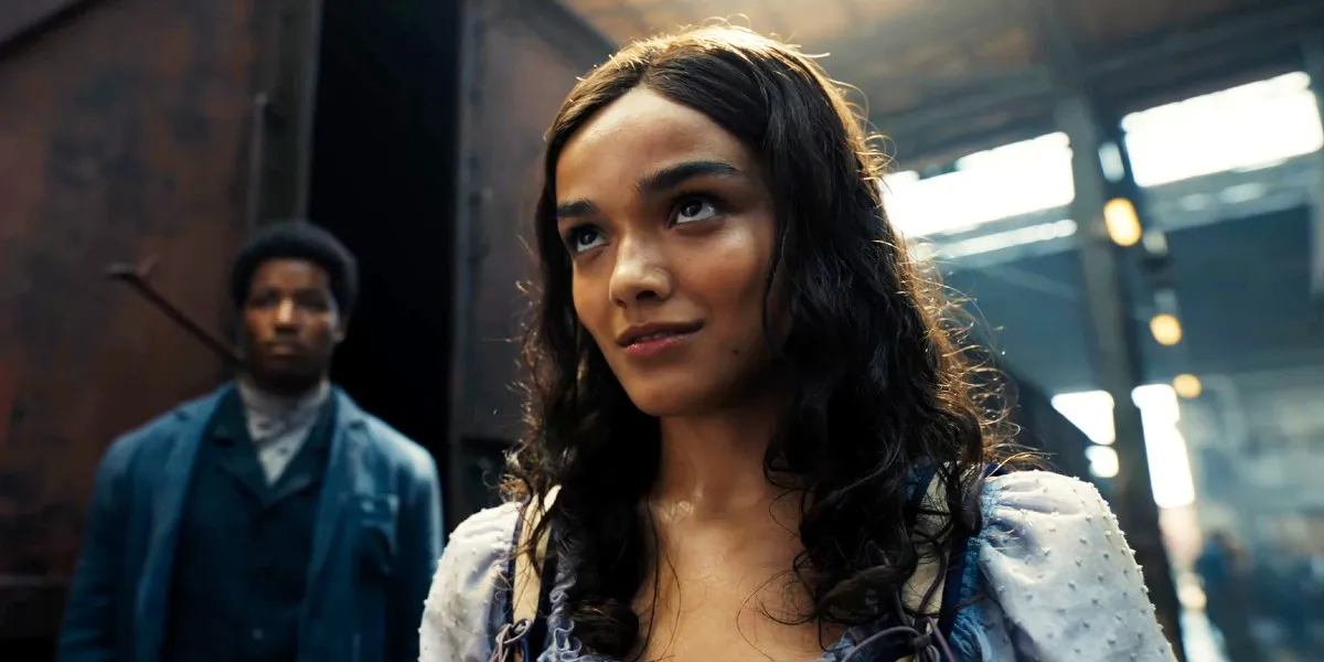 Quanto Lucy Gray è diversa da Katniss di Hunger Games? Ce lo spiega Rachel Zegler